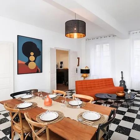 Apartment L'hotel Particulier, 120m2, Hypercentre, Wifi / Conciergeriedamecarcas Carcassonne