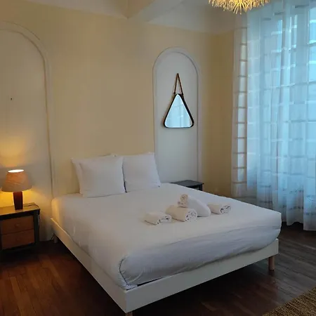 L'hotel Particulier, 120m2, Hypercentre, Wifi / Conciergeriedamecarcas * Каркассон