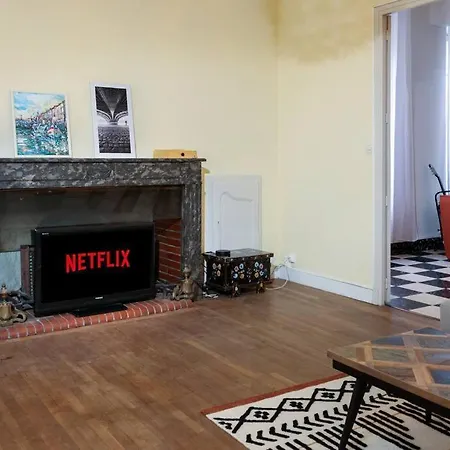 L'hotel Particulier, 120m2, Hypercentre, Wifi / Conciergeriedamecarcas * Каркассон