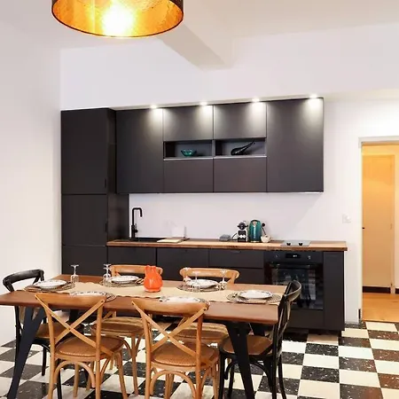 Apartment L'hotel Particulier, 120m2, Hypercentre, Wifi / Conciergeriedamecarcas *