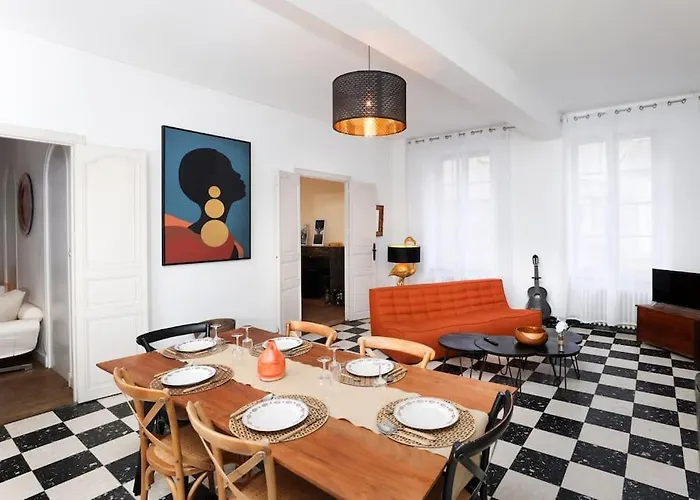 公寓 L'hotel Particulier, 120m2, Hypercentre, Wifi / Conciergeriedamecarcas 卡尔卡松